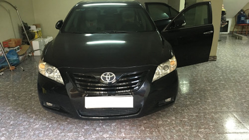 Bán xe Toyota Camry LE đời 2007, màu đen, giá tốt