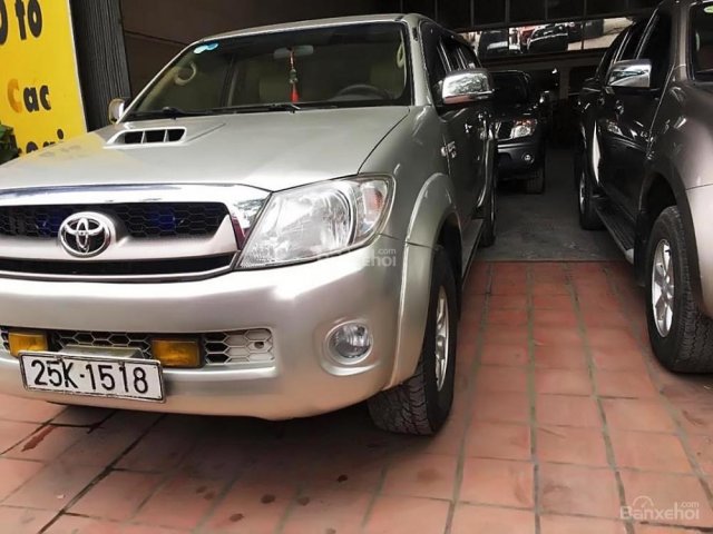 Bán Toyota Hilux 3.0G 4x4 MT năm 2009, màu bạc, nhập khẩu nguyên chiếc số sàn, giá chỉ 378 triệu