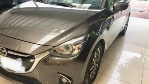 Bán xe Mazda 2 1.5AT sản xuất 2015 chính chủ giá cạnh tranh