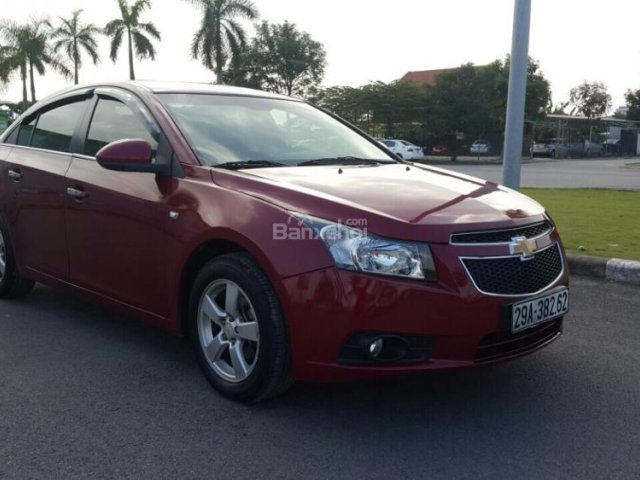 Cần bán xe Chevrolet Cruze đời 2011, màu đỏ