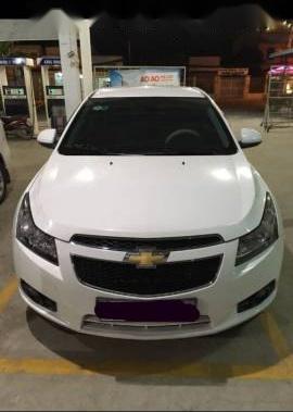 Bán xe Chevrolet Cruze đời 2011, màu trắng