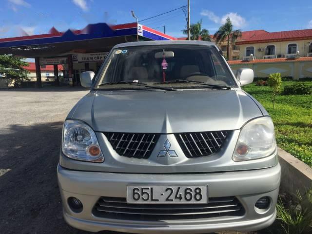 Cần bán xe Mitsubishi Jolie 2005, màu bạc xe gia đình, giá chỉ 195 triệu