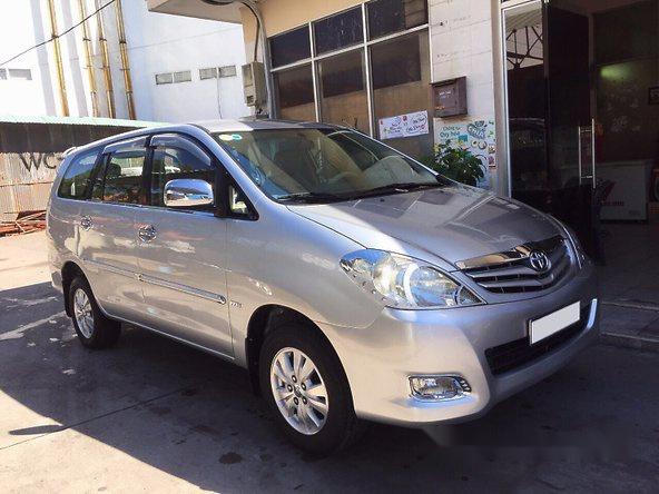 Bán ô tô Toyota Innova G đời 2010, màu bạc chính chủ, giá tốt