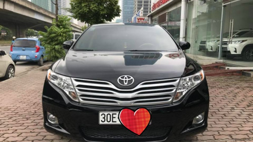 Bán xe Toyota Venza 3.5 AT đời 2009, màu đen chính chủ, 880 triệu