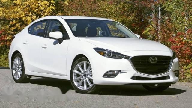 Bán Mazda 3 Facelift sản xuất 2017, màu trắng, giá chỉ 590 triệu