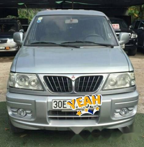 Bán Mitsubishi Jolie sản xuất 2003, màu bạc xe gia đình