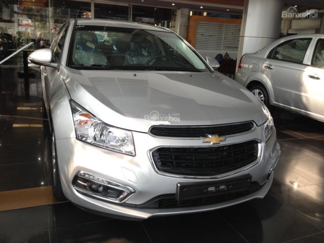 Chevrolet Cruze nay giảm giá nhanh, khiến người dùng phải chóng mặt