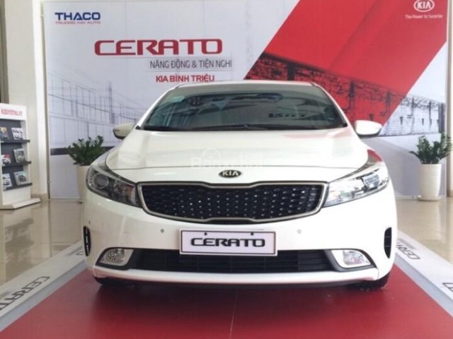 Cần bán Kia Cerato 2.0 AT đời 2017, màu trắng, 639 triệu