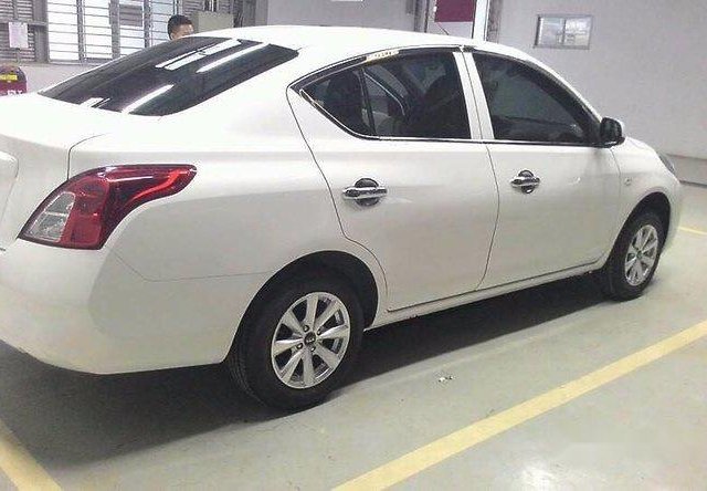 Cần bán Nissan Sunny đời 2017, màu trắng, 468 triệu