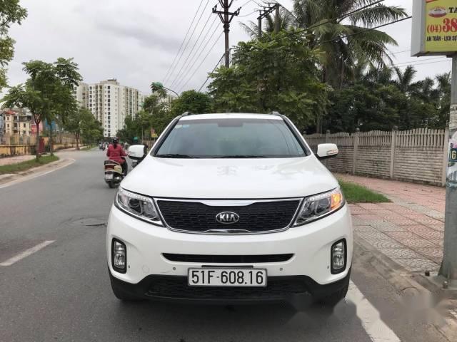 Bán Kia Sorento đời 2016, màu trắng số tự động