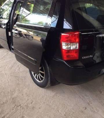 Bán gấp Kia Carnival đời 2008, màu đen, nhập khẩu, 500tr