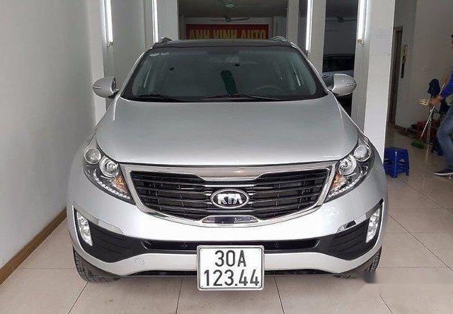 Bán xe Kia Sportage đời 2014, màu bạc mới chạy 23.000km giá cạnh tranh