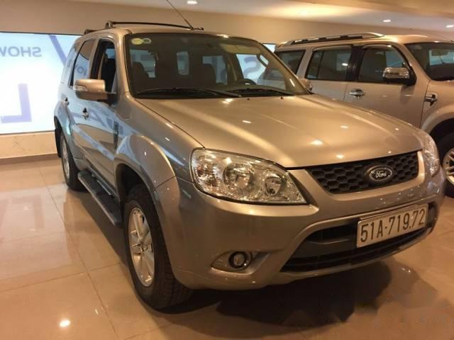 Bán Ford Escape đời 2013, màu bạc giá cạnh tranh