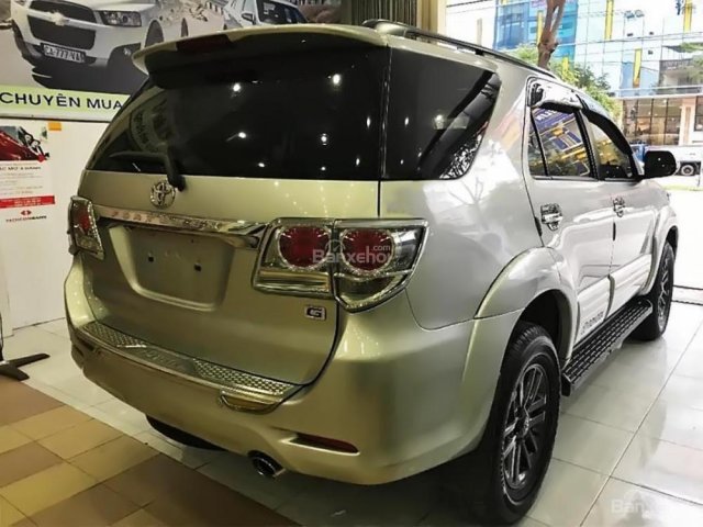 Cần bán lại xe Toyota Fortuner đời 2013, màu bạc giá cạnh tranh