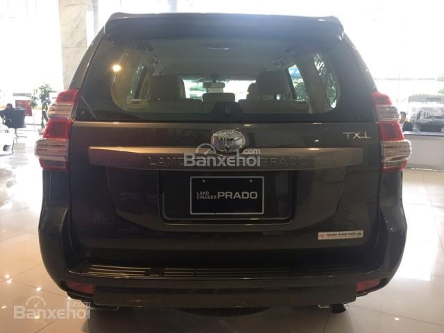 Bán Toyota Land Cruiser Prado 2.7L đời 2017, màu xanh lam, hỗ trợ trả góp lên tới 90%