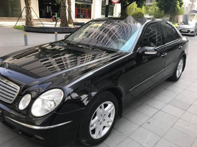 Chính chủ bán xe Mercedes E240 2.5 AT đời 2005, màu đen