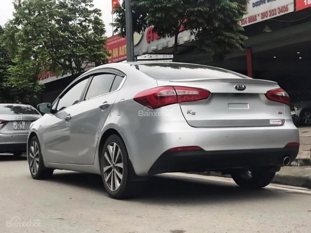 Bán xe Kia K3 2.0 đời 2015, màu bạc, nhập khẩu nguyên chiếc, giá chỉ 575 triệu