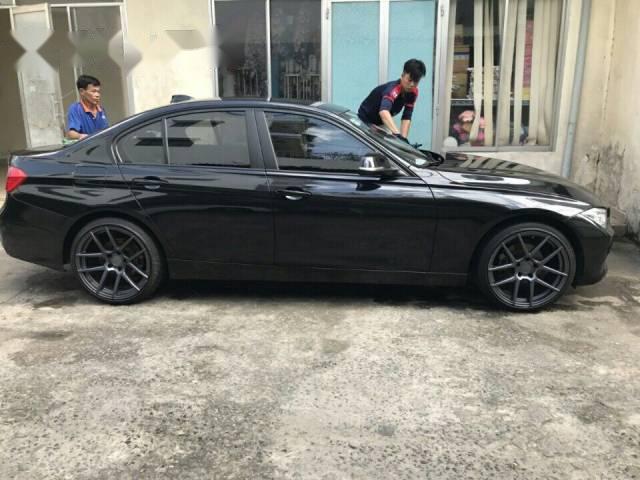 Bán xe BMW 3 Series 320i đời 2013, màu đen