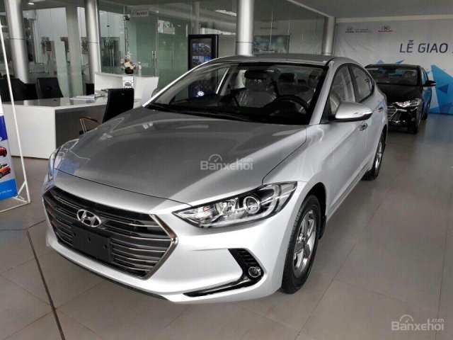 Bán xe Hyundai Elantra 1.6MT 2017, giá từ 555 triệu tại Đắk Lắk - Đắk Nông, góp đến 85% xe - ĐT: 0941.46.22.77