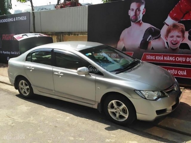 Chính chủ bán xe Honda Civic 1.8 MT sản xuất 2007, màu bạc