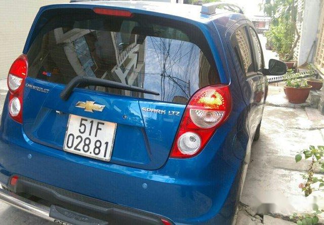 Bán xe Chevrolet Spark LTZ đời 2014, màu xanh dương