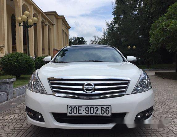 Bán Nissan Teana 2.5 đời 2010, màu trắng