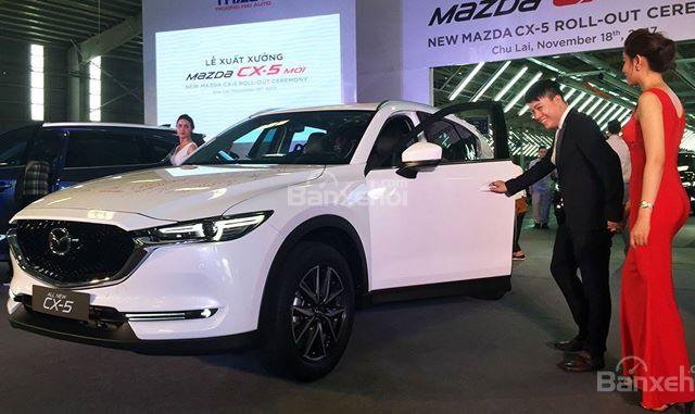 Bán Mazda CX-5 trắng màu mới 2018, giá cực ưu đãi 30tr tại Mazda Giải Phóng