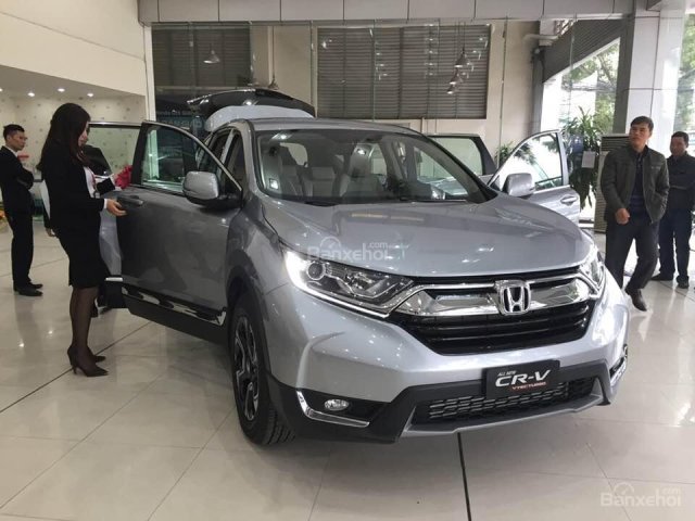 Bán Honda CR-V model 2018 nhập Thái nguyên chiếc, giao xe ngay, LH 0903.273.696