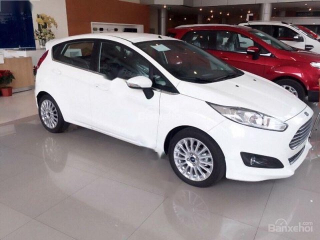 Bán xe Ford Fiesta 1.5 AT Sport đời 2017, chưa bao gồm giá giảm