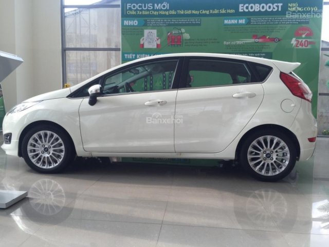 Cần bán Ford Fiesta 1.0L Ecoboost đời 2017 chỉ 549tr. Hỗ trợ vay 90% LS cực thấp