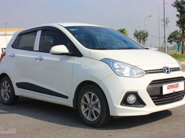 Bán Hyundai Grand i10 1.2AT 2015, màu trắng, odo chuẩn, sơn zin 99%