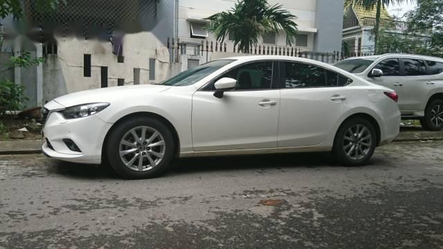 Bán gấp Mazda 6 sản xuất 2014, màu trắng