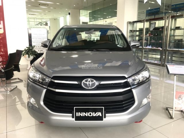 Innova 8 chỗ số sàn model 2018, hỗ trợ vay cao, LH 0907680578 để nhận giá tốt nhất