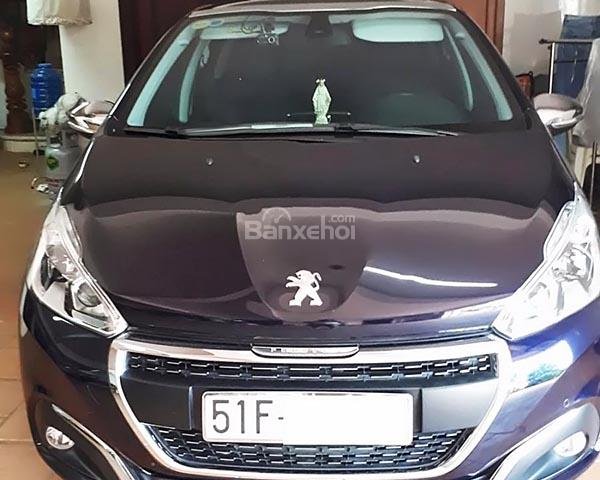 Cần bán gấp Peugeot 208 Facelift đời 2016, màu xanh lam, nhập khẩu nguyên chiếc còn mới