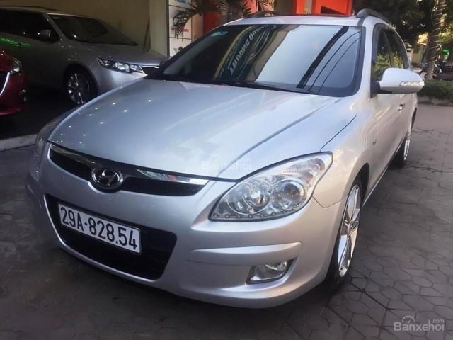 Bán Hyundai i30 sản xuất 2009, màu bạc, xe nhập, giá tốt