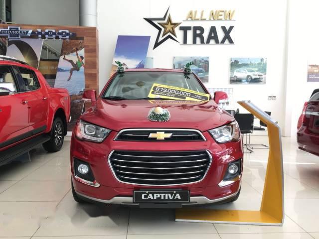 Bán Chevrolet Captiva đời 2017, màu đỏ