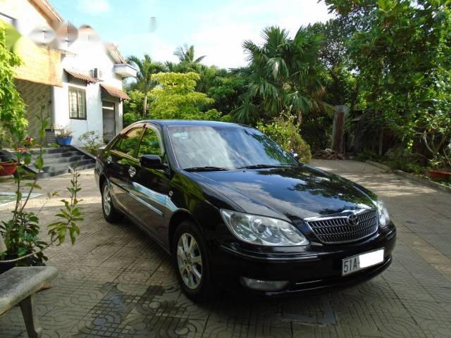 Bán Toyota Camry 3.0AT đời 2005, màu đen 