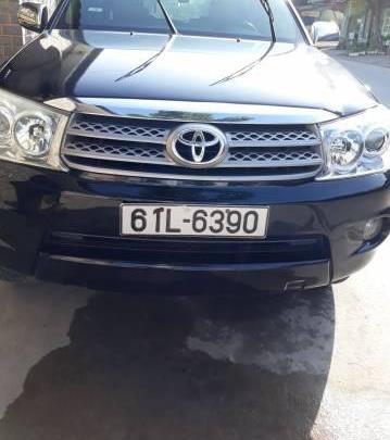 Bán Toyota Fortuner đời 2009, màu đen  