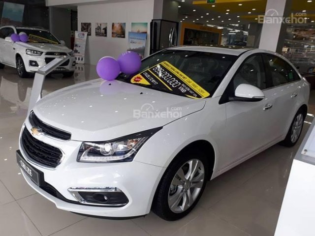 Chevrolet Cruze 2017, KM Hot tháng 12 giảm lên đến 70tr, trả trước 70tr nhận xe ngay. LH: 0974236410