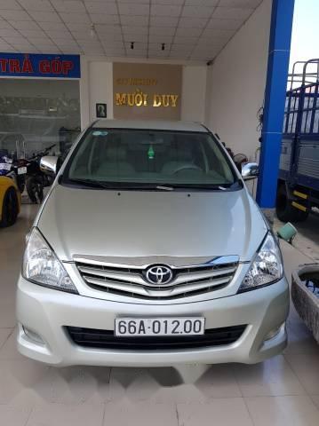 Cần bán gấp Toyota Innova G sản xuất 2007, màu bạc xe gia đình