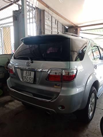 Bán Toyota Fortuner đời 2010, màu bạc, giá chỉ 650 triệu