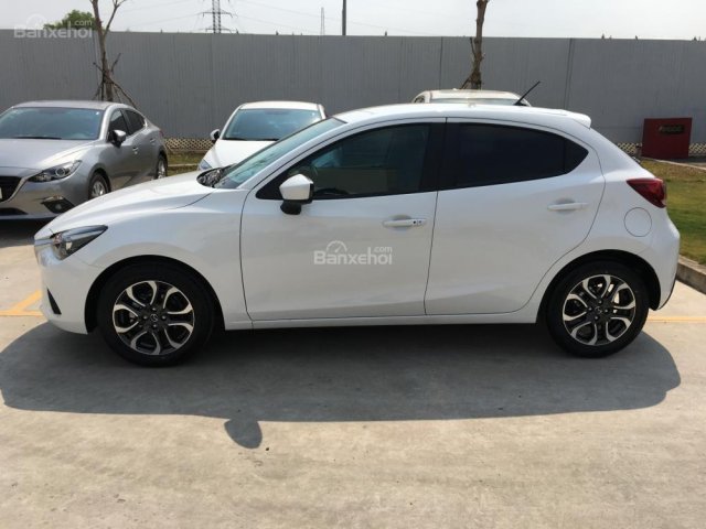 Hot: Mazda 2 HB giá ưu đãi tháng 11, quà hấp dẫn, trả góp tối đa, xe giao nhanh- Liên hệ 0938 900 820