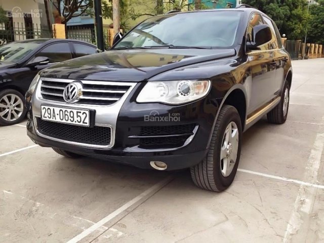 Bán Volkswagen Touareg 2008, màu đen, xe nhập còn mới, 900tr