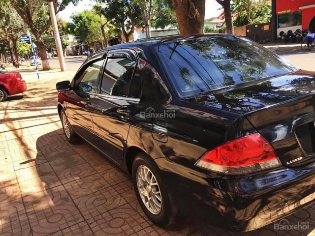 Cần bán lại xe Mitsubishi Lancer 1.6 MT đời 2004, màu đen, 280tr