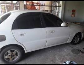 Bán Daewoo Lanos đời 2002, màu trắng