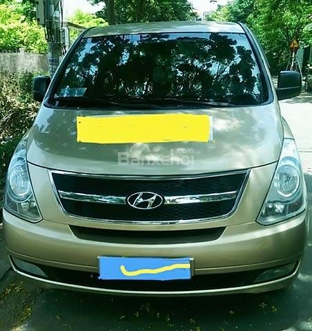 Bán xe Hyundai Grand Starex 2.4 MT sản xuất 2011, màu vàng, nhập khẩu 