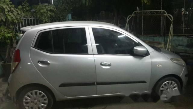 Cần bán gấp Hyundai i10 2008, màu bạc