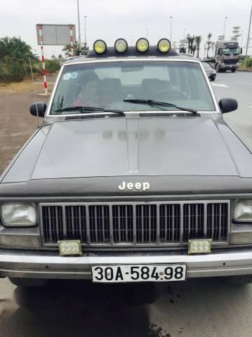 Cần bán gấp Jeep Cherokee đời 1995