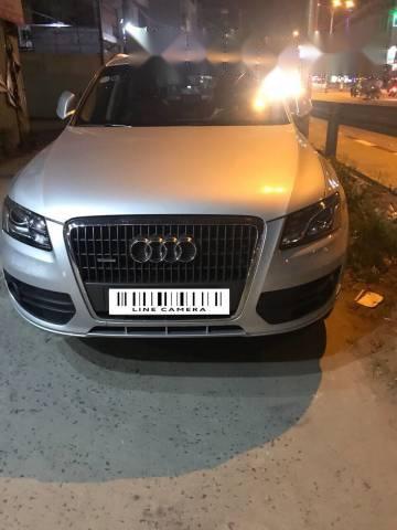 Bán Audi Q5 2.0T đời 2010, màu bạc, xe nhập