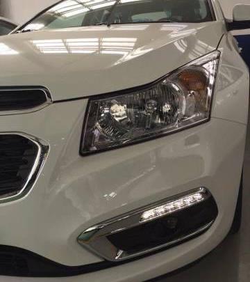 Cần bán Chevrolet Cruze đời 2017, màu trắng